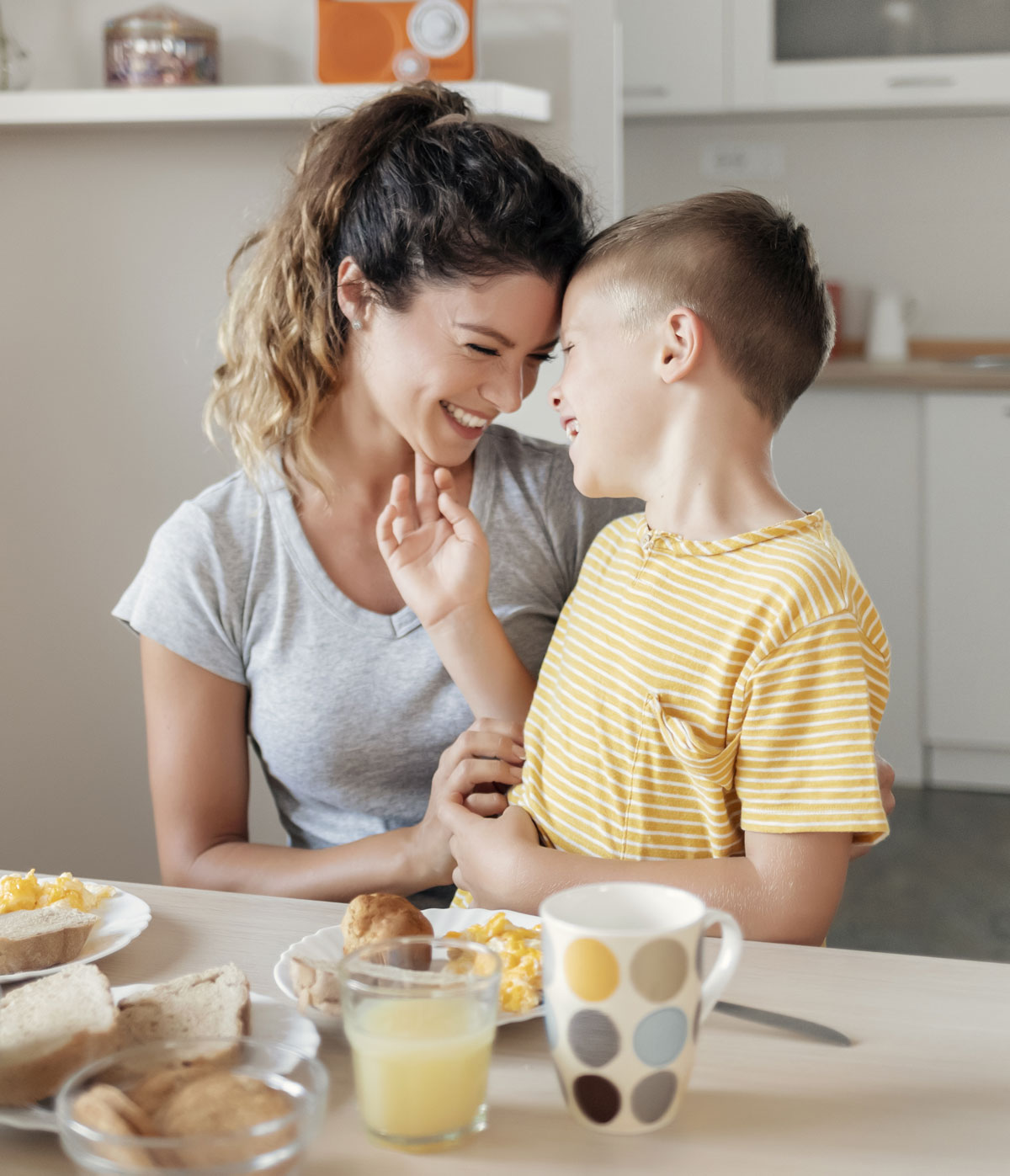 mom_son_Kitchen